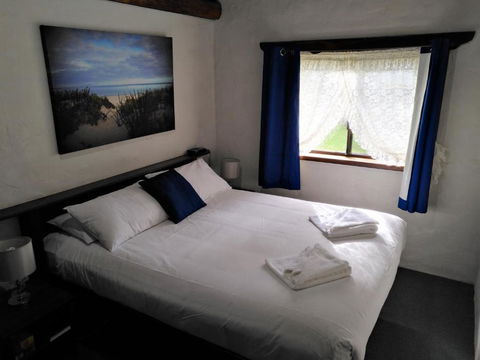 Sandy Bay Holiday Park - Accommodation Main Beach 1