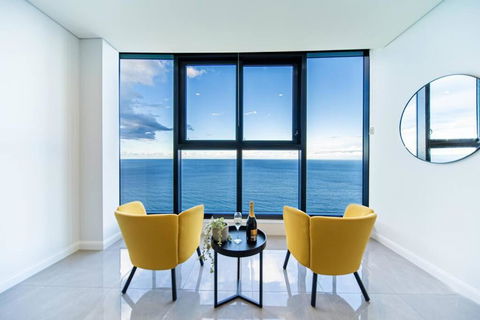 Sea Fever - Lv 65 Skyhome On Ocean Meriton - Accommodation Main Beach 0
