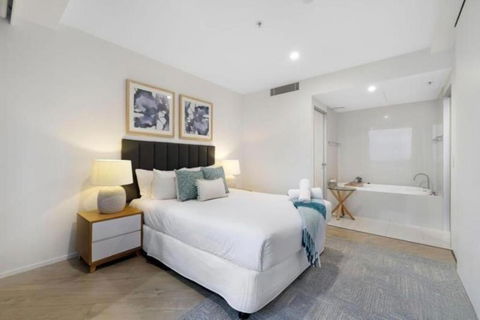 Skyline Serenity - Accommodation Main Beach 1