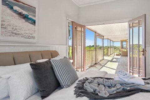 Sommerville Majestic Farm Manor Retreat 5bd 3Bth Pool Spa - Accommodation Main Beach 2