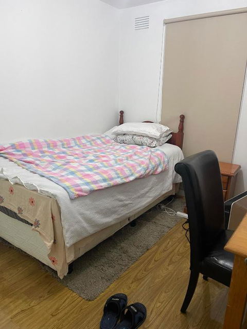 Springvale Single Room For Rent - Accommodation Main Beach 0