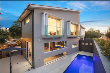 Stylish Surfers Paradise Haven 4BR4B Stunning Pool 2 with Accommodation Main Beach