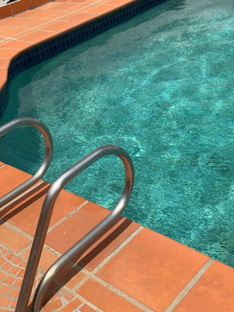 Surfers Paradise - Beachfront Apartment - Accommodation Main Beach 1