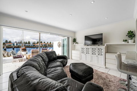 Swainson On Gulf Point - Accommodation Main Beach 0