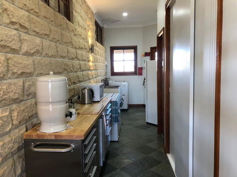 The Block Vista B&B - Accommodation Main Beach 2