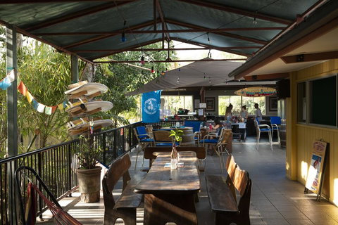 Beachside 1770 YHA - Accommodation Main Beach 0