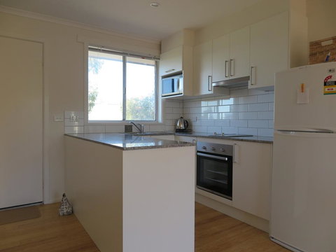 Beachside Rest - Accommodation Main Beach 3