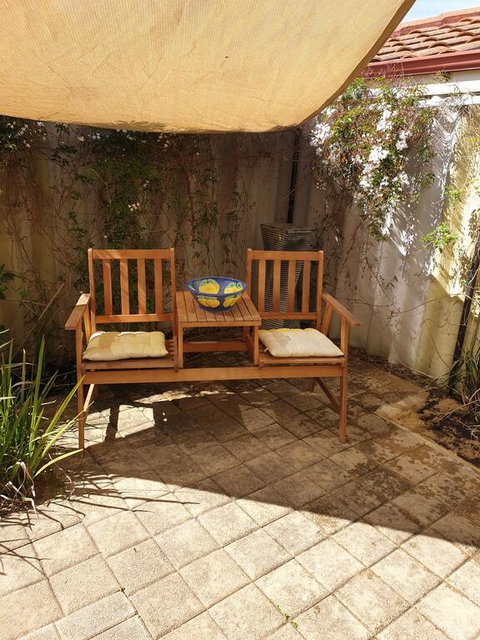 Beachside Retreat - Accommodation Main Beach 3