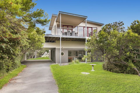 Beachside Vista - Accommodation Main Beach 0