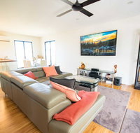 Beautiful Modern Luxury - Accommodation Main Beach