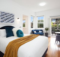 Beautiful Studio in Heritage Building with Balcony - Accommodation Main Beach