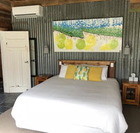 Bed in a Shed Vineyard Stay - Accommodation Main Beach