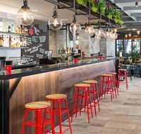 Beer Deluxe Albury - Accommodation Main Beach