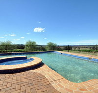 Beggars Bridge Vineyard Homestead w/ pool  wifi  tennis  vineyard
