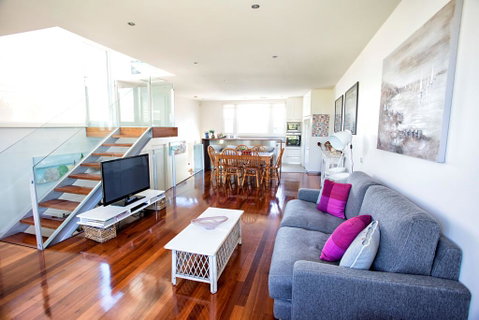 BELLA CASA - Accommodation Main Beach 1