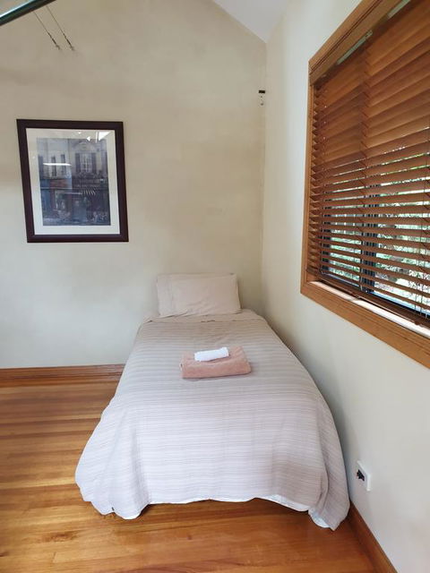 Bella Villa - Accommodation Main Beach 2