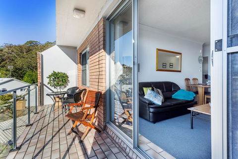 Bella Vista, Unit 20/19 Shoal Bay Road - Accommodation Main Beach 1