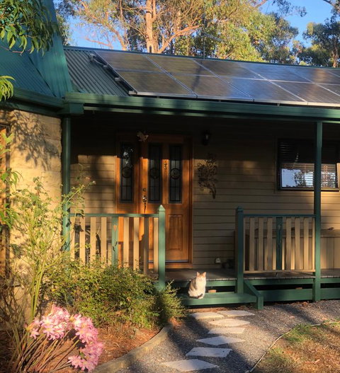 Belle's Bed & Breakfast - Accommodation Main Beach 3