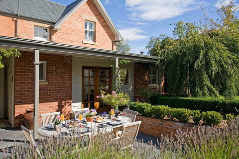 Bellerive House - Accommodation Main Beach 3