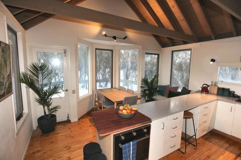 Belltrees - Accommodation Main Beach 3