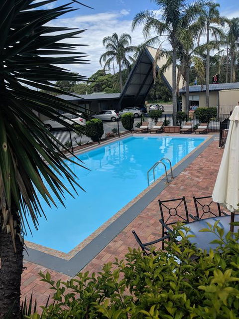 Belmont Palms Motel - Accommodation Main Beach 3