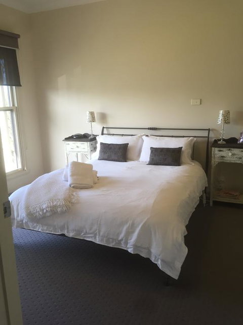 Bennett House Horsham - Accommodation Main Beach 0