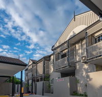 Benson Court Motel - Accommodation Main Beach