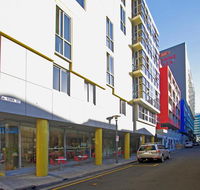 Bent St Apartments - Accommodation Main Beach