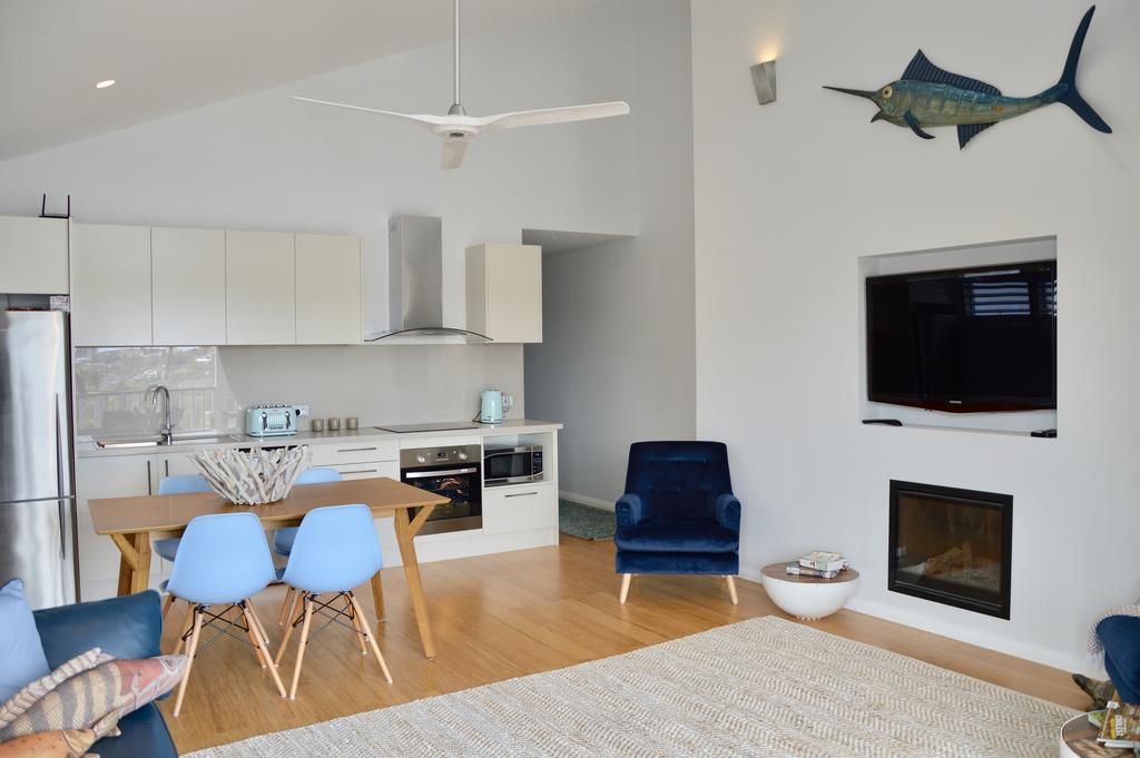Queenscliff NSW Accommodation Main Beach