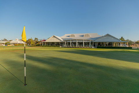 Big River Golf & Country Club - Accommodation Main Beach 1