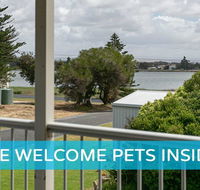 Big Stylish House with River Views Games Room  WiFI - Accommodation Main Beach