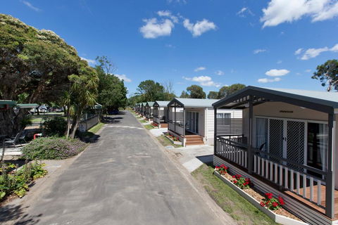 BIG4 Dandenong Tourist Park - Accommodation Main Beach 0