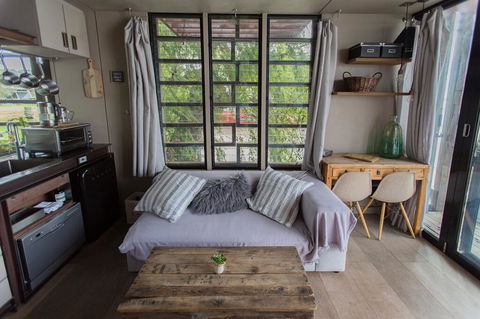 Bill's Boathouse - Accommodation Main Beach 1