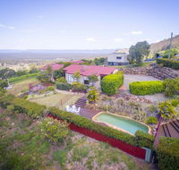 Bimbadeen Estate - Accommodation Main Beach