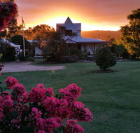 Birdhouse Cottage BB - Accommodation Main Beach