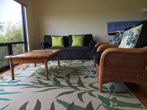 Black Cockatoo Cottages - Accommodation Main Beach 1
