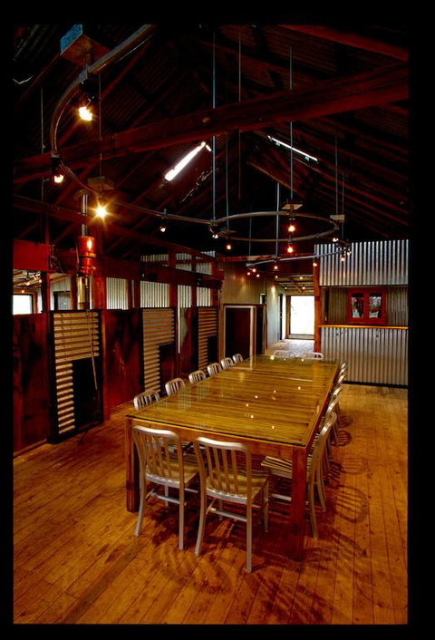 Black Sheep Inn - Accommodation Main Beach 3