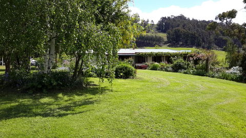 Blisshaven@Fleurtys Point - Accommodation Main Beach 2