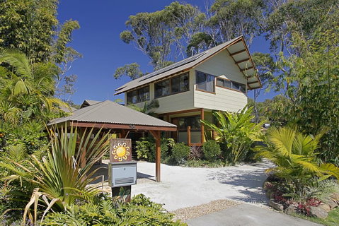 Blue Bliss - Accommodation Main Beach 0