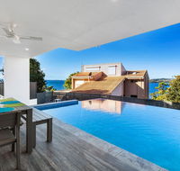 Blue Water Splendour - Infinity pool and amazing views - Accommodation Main Beach
