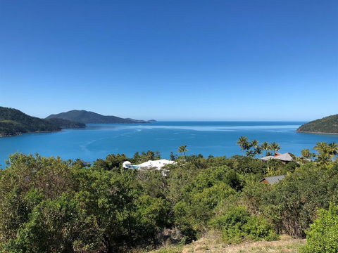 Blue Water Views Apartments - Accommodation Main Beach 2