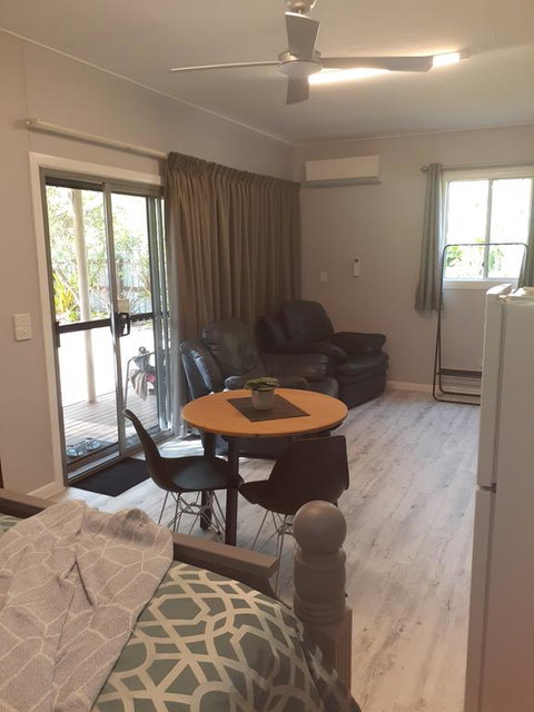 Bluegrass BnB - Accommodation Main Beach 2