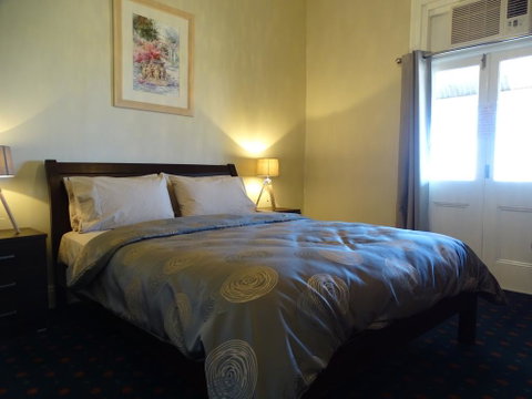 Blyth Hotel - Accommodation Main Beach 0