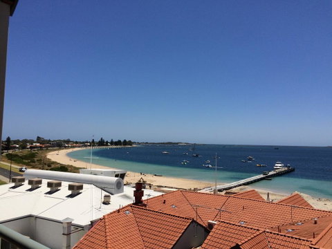 Boardwalk By Rockingham Apartments - Accommodation Main Beach 0
