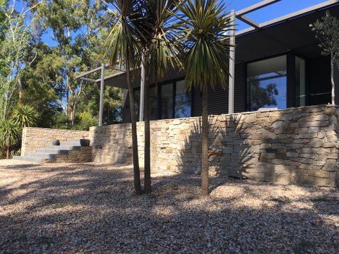 Bohemia Luxury House - Accommodation Main Beach 1