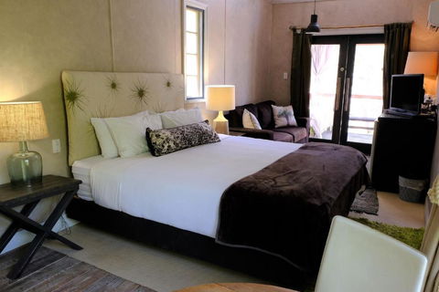 The Laurels Of Chinchilla - Accommodation Main Beach 2
