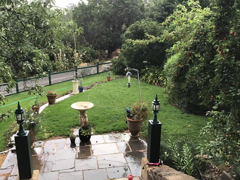 The OldDevonshire House - Accommodation Main Beach 1