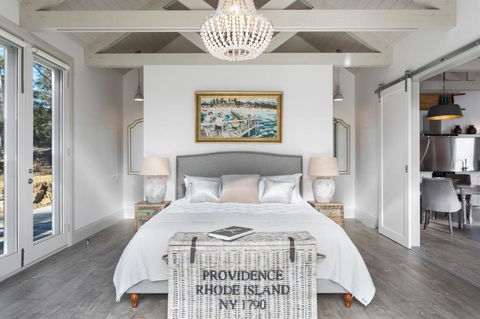 The Peninsula Experience - Accommodation Main Beach 2