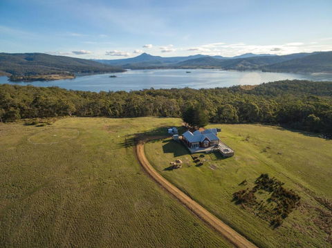 The Peninsula Experience - Accommodation Main Beach 0