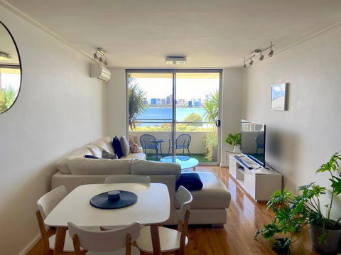 The Swan - Park & River Views Next To Perth Zoo - Accommodation Main Beach 2